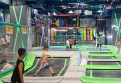 -反弹蹦床公园·亲子乐园·团建·派对(尚品奥莱店)