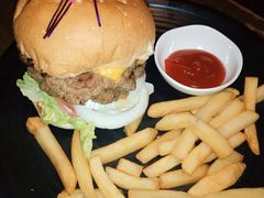 牛肉汉堡-么哈MOJAR(北京五道口店)