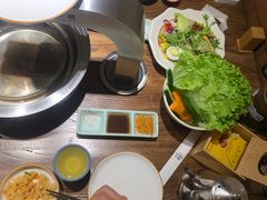 -明洞阿姨·韩式酱蟹烤肉·创意料理(三元桥店)