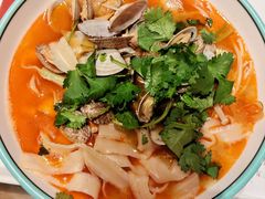 -何记花甲(海岸城旗舰店)