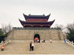 -巴陵广场