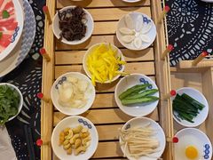 精品山珍-桥香园云南过桥米线(金马碧鸡店)