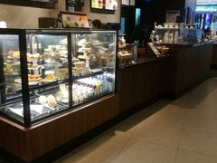面包甜点陈列柜-星巴克(深圳海岸城4楼店)