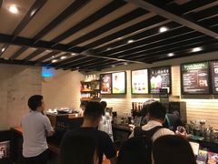 -星巴克臻选(深圳龙华红山天虹店)