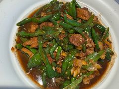 -阿瓦山寨·湘菜现炒·剁椒鱼头王(咸阳总店)