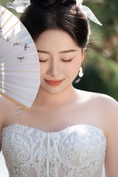 -雪中彩影婚纱摄影·微光艺术中心