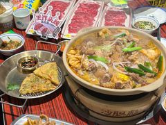 牛腩牛杂煲-沙胆彪炭炉牛杂煲(上海日月光广场店)