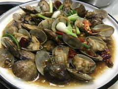 -鑫悦楼煎蟹·16年海鲜大排档