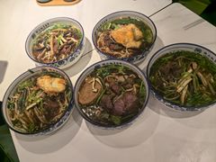 -镇南锅盖面馆(解放路店)