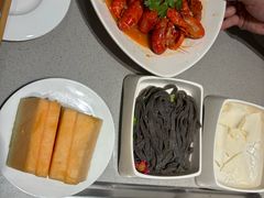 -海底捞火锅(宝龙广场夜宵主题店)