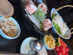 -捞王猪肚鸡火锅(昆山店)