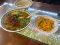 -金杨拉面王小吃面馆·牛三宝面·红烧牛肉粉