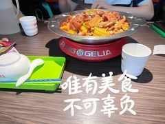 -胖哥俩肉蟹煲(石家庄长安万达店)