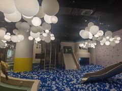 -涨巢·潮玩水疗局