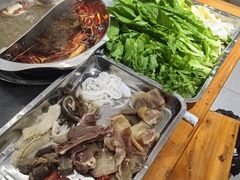 -金鼎雪山牦牛杂火锅(理县总店)