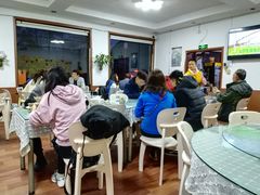-天天向上素食餐厅(五台山店)