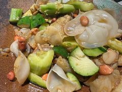 -赶海部落海鲜城(海阳路店)