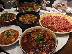 -万重锦·人文川菜馆(骡马市店)