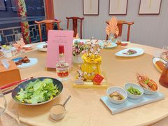 -黄浦江游览十六铺3号码头网红自助餐