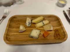 -La Villa French Restaurant