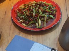 -先启半步颠小酒馆(虹桥龙湖天街店)