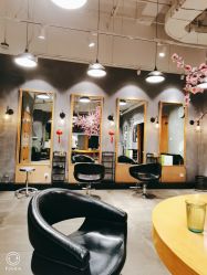 -时尚殿堂明星门店