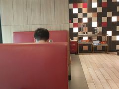 -必胜客(海雅PH店)