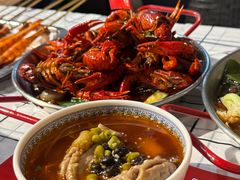 -李双猪·小龙虾·烧烤·羊肉煲(乐山店)