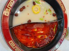 鸳鸯锅底-京门活鱼馆·鱼火锅(百子湾（原红庙）店)