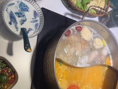 -椰子湾·海南火锅·糟粕醋·椰子鸡(正大广场店)