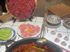 -旧街市鲜货老火锅(大光路店)