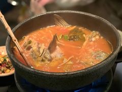 酸汤鱼-毛辣果·酸