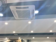 -江城燕子大排档(江汉路步行街店)