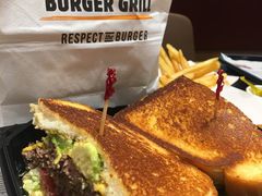 -The Habit Burger Grill 哈比特汉堡(爱琴海店)