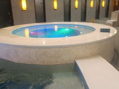 -碧中海汤泉汗蒸酒店