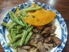 -子潇春庞牛腩粉(三大银行店)