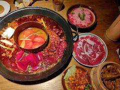 -卤校长重庆火锅(银泰城店)