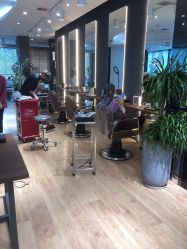 -意廊 Hair Salon
