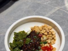 -野山舂·贵州现舂酸汤牛肉(民生路店)