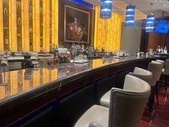 -龙虾酒吧扒房(宁波香格里拉店)