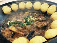 灶台鱼-村外人家柴火炖，大锅炖，铁锅炖