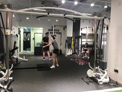 -汗水空间私教健身连锁(SM广场店)