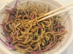 -黑八私房老北京炸酱面