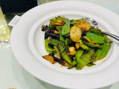 -万龙洲海鲜(大兴绿地缤纷城店)