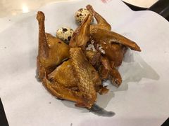 盐焗乳鸽·招牌推荐-顺丰轩园林酒家(天河店)