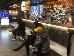 等位区-呷哺呷哺(西单大悦城店)