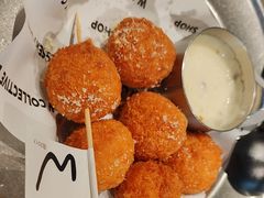 -W COLLECTIVE  DESSERT SHOP