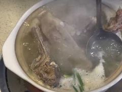 -阿二骨煲(新天地店)