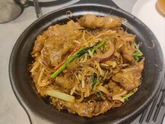 肥牛金针菇粉丝煲-有璟阁港式餐厅(国贸商城店)