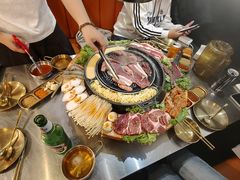 -胡悦里韩式烤肉(芝罘万达广场店)